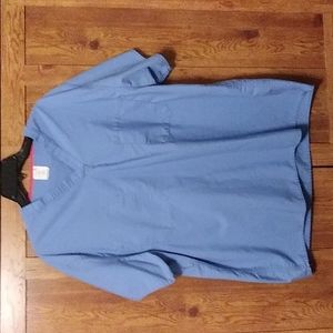 EUC XL Scrub Top - Reversible!!!  Pocket on each side!  B10